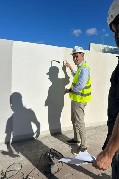 Foto del equipo Hernández de la Guardia en obra